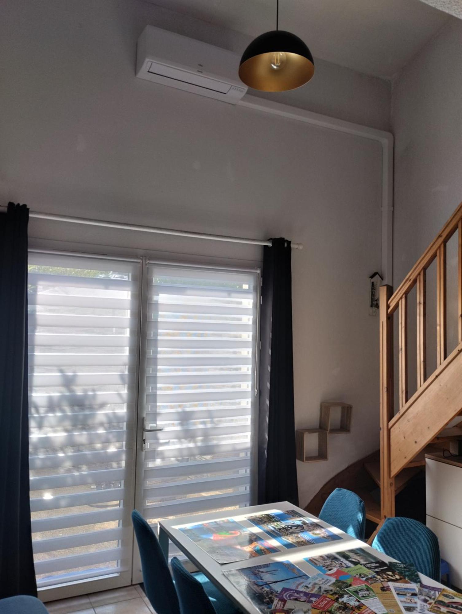 La Maison Bleue Calvisson Εξωτερικό φωτογραφία